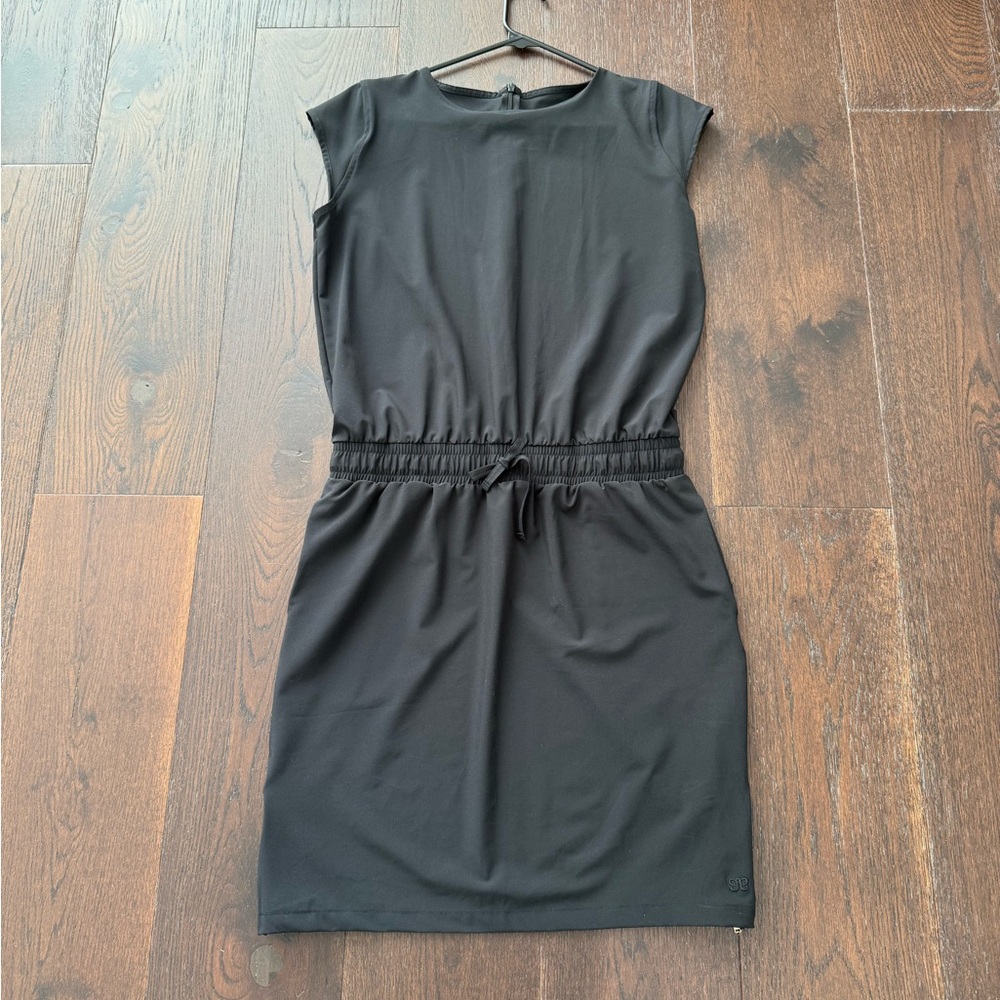 Albion Black Dress Size Medium